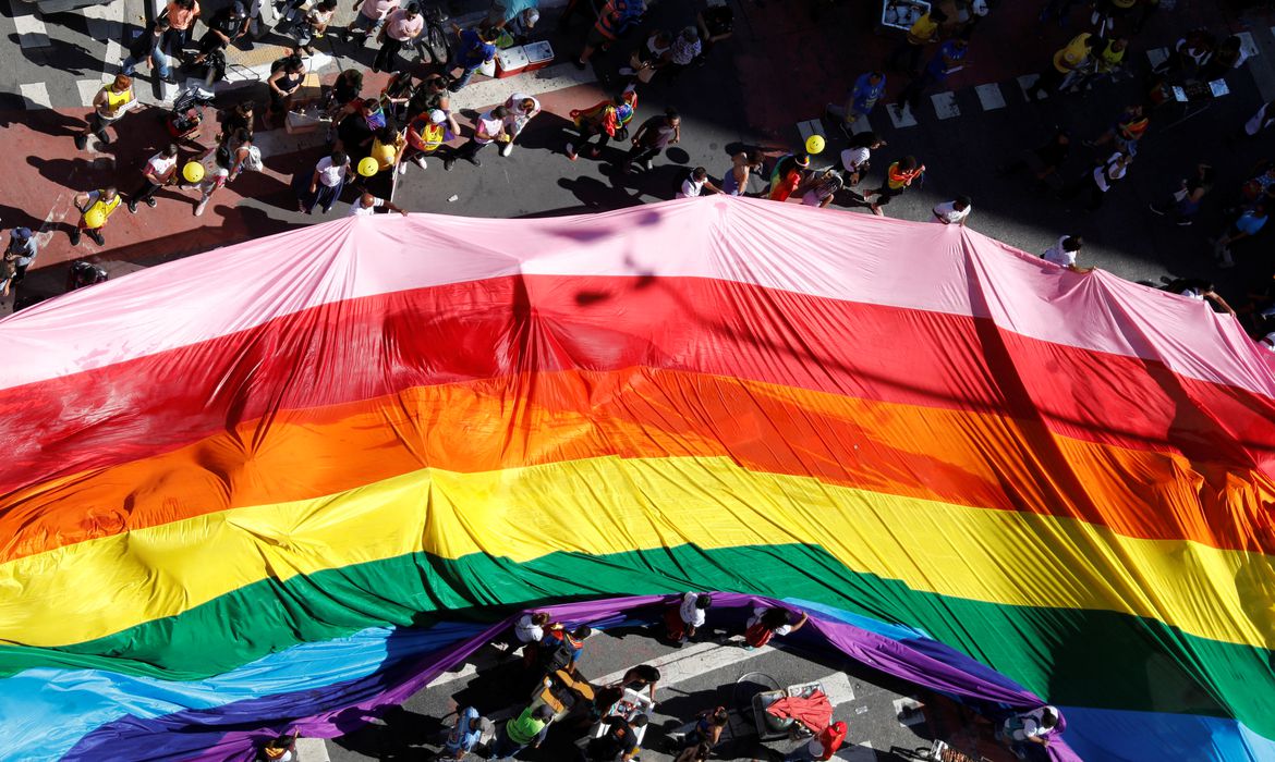 Pesquisa revela apagão de políticas públicas LGBTI+; SC está no fim da lista