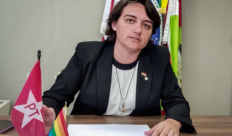 Vereadora de Florianópolis denuncia ataques lesbofóbicos e ameaças