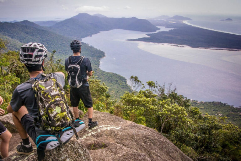 trilhas e costões em florianópolis