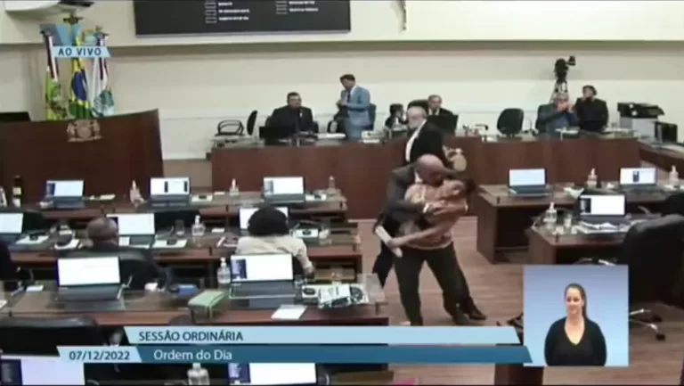 denúncia-carla-ayres-importunação-sexual-florianópolis