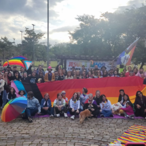 Conheça quem enfrentou horas de viagem para estar na Parada LGBTI+ de Floripa