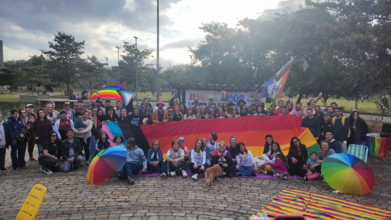 Piquenique “Setembro Amarelo” debate prevenção ao suicídio LGBTQIA+ em Blumenau