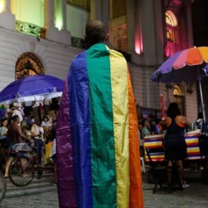 “Matar todos”: Casal é vítima de homofobia em Biguaçu, agressor luta contra a PM e morre