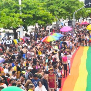 Veja quando acontecem as paradas LGBT+ nas 27 capitais brasileiras