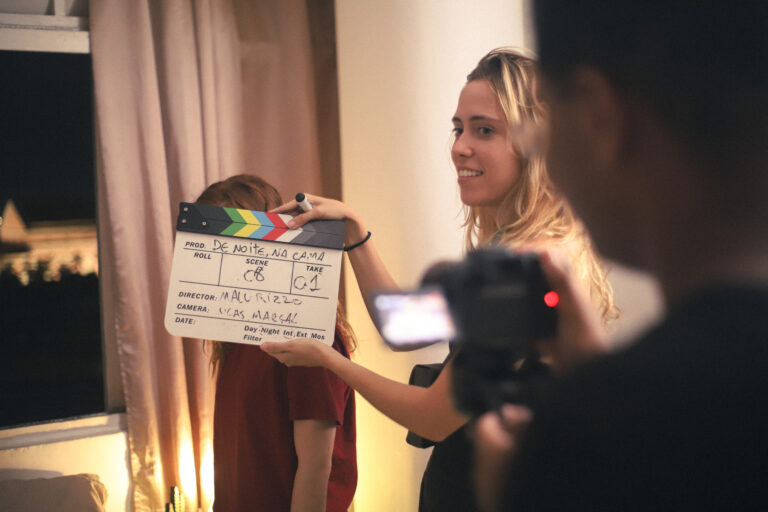 5º Festival Transforma de Cinema anuncia lista de curtas-metragens selecionados, como a obra pernambucana 'De noite, na cama' - Foto: Divulgação/Floripa.LGBT