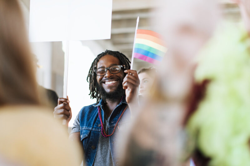 Estrela Guia e Núcleo Direitos e Gênero da UFSC oferecem cursos para lideranças negras e LGBT+