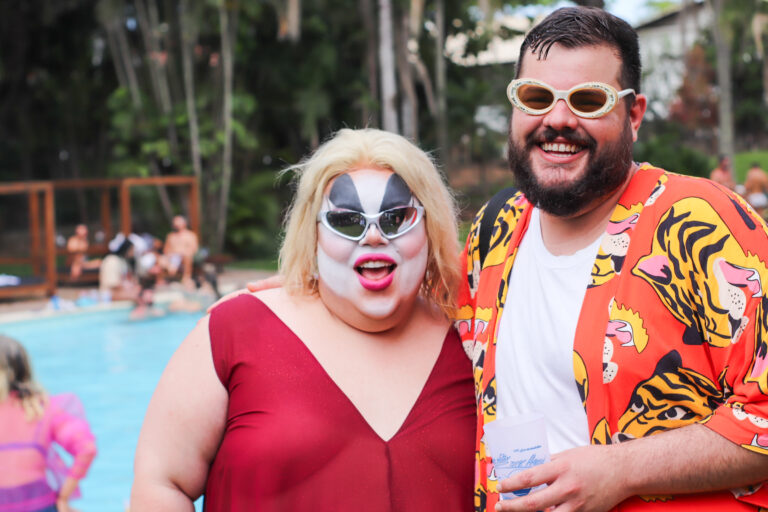 Criado e desenvolvido pela BAPHO Cultural, com apresentação da Drag Suzaninha, a 2ª Drag Pool Party promete agitar o verão de Floripa