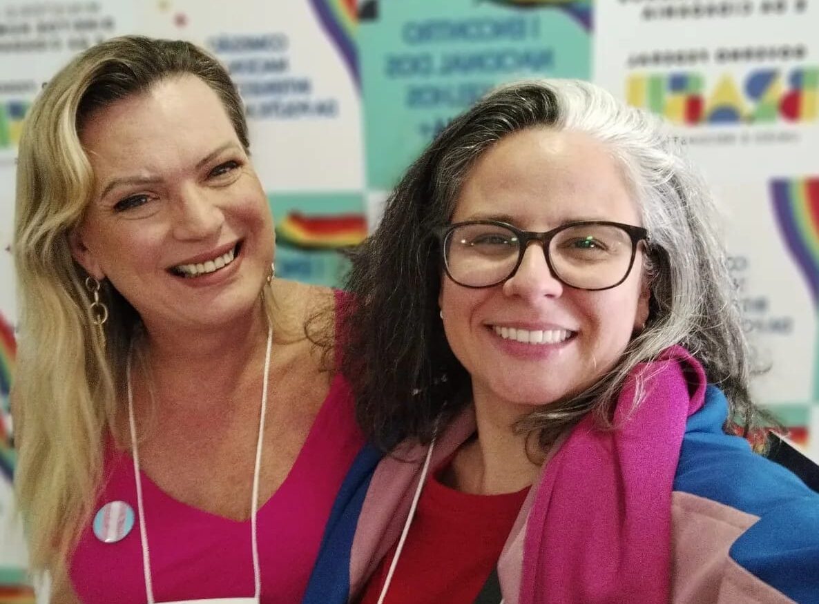 Selma Light e Ana Paula Mendes, lideranças LGBT+ de Florianópolis que participam de encontro nacional em Brasília