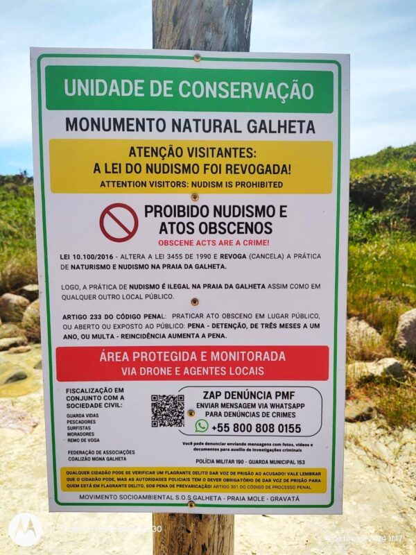 Placas de sinalização começaram a ser instaladas na região da Praia da Galheta