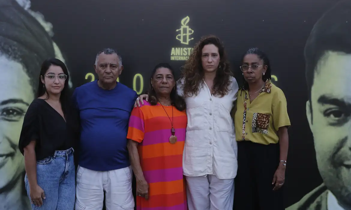 Família de Marielle Franco, vereadora lésbica assassinada no Rio de Janeiro