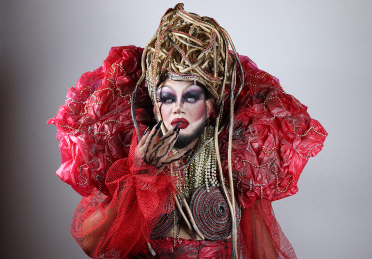 Tristan Soledade, do Drag Race Brasil, participa de espetáculo em Floripa