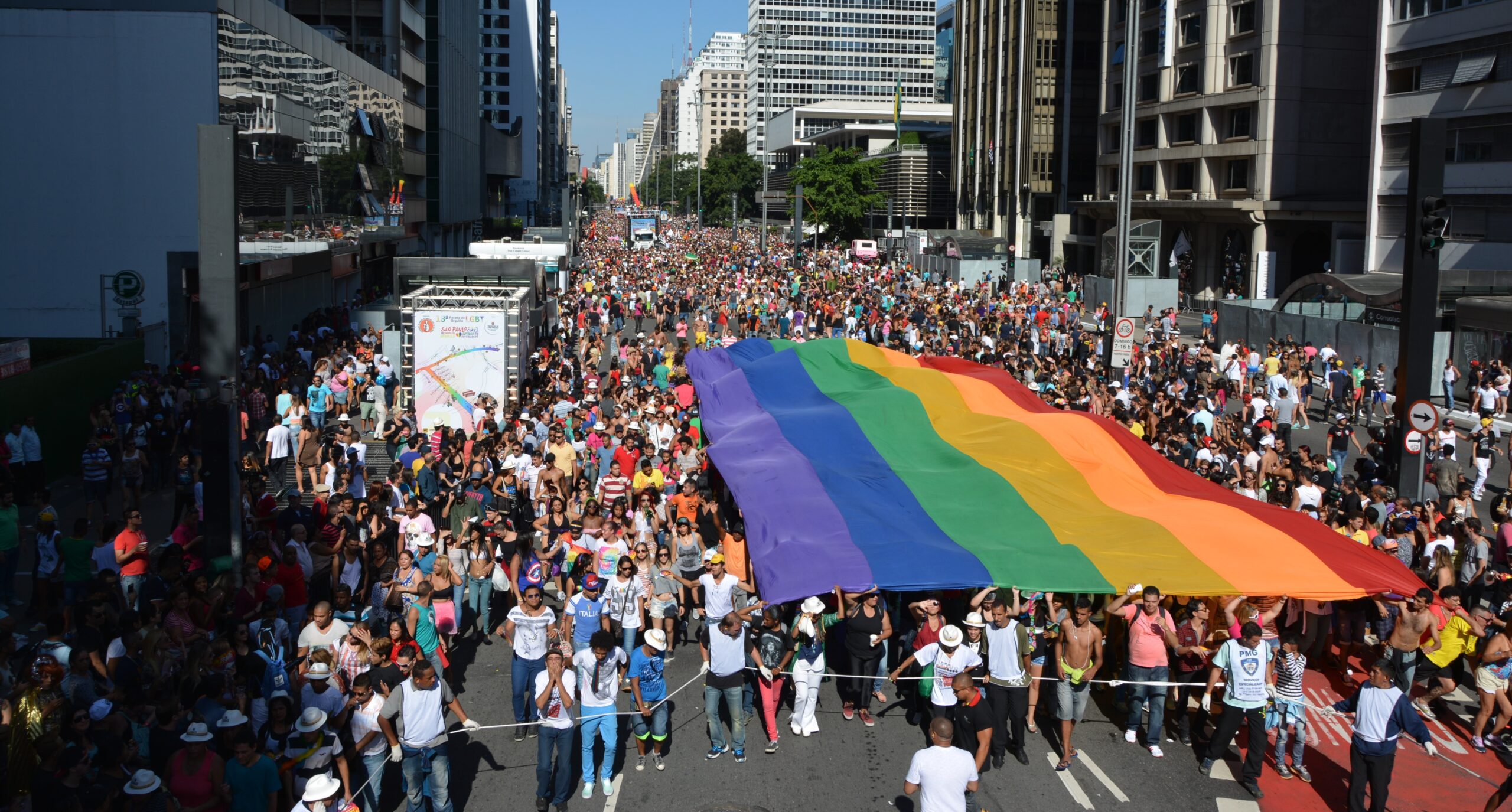 Conheça as bandeiras e as cores de cada letra da sigla LGBTQIA+ Cada canto do espectro LGBT é representado por uma bandeira diferente - Foto: Arquivo/Wikimedia Commons