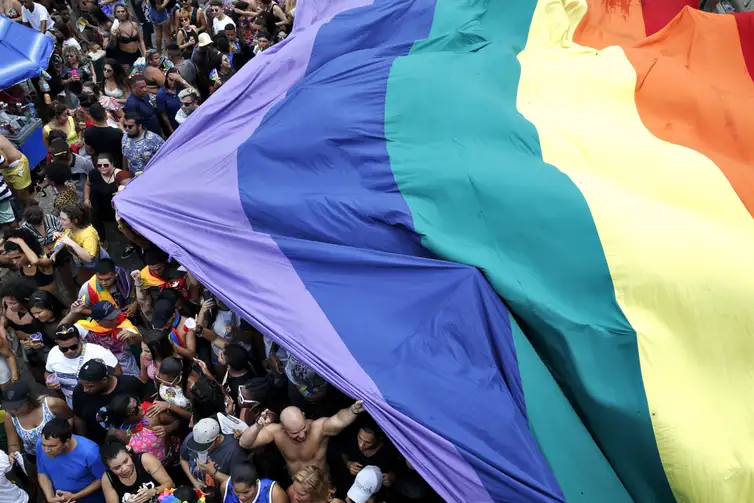 Violência contra candidaturas LGBT+ em 2024 será monitorada por IA