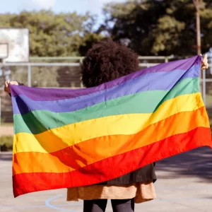 Crime de homofobia não permite acordo para evitar punição, decide STJ