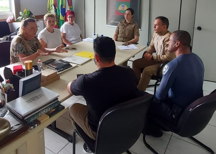 Reunião com a Polícia Militar define segurança para a 17ª Parada LGBTI+