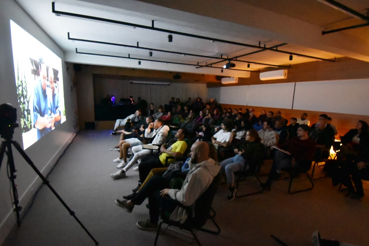 Cine Debate exibe filme queer eleito Melhor do Ano em prêmio nacional