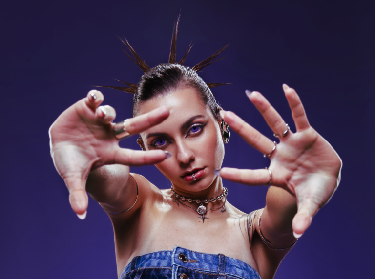 Cantora catarinense DAPPER, indicada ao Prêmio Biscoito, lança novo single nesta quarta (11)