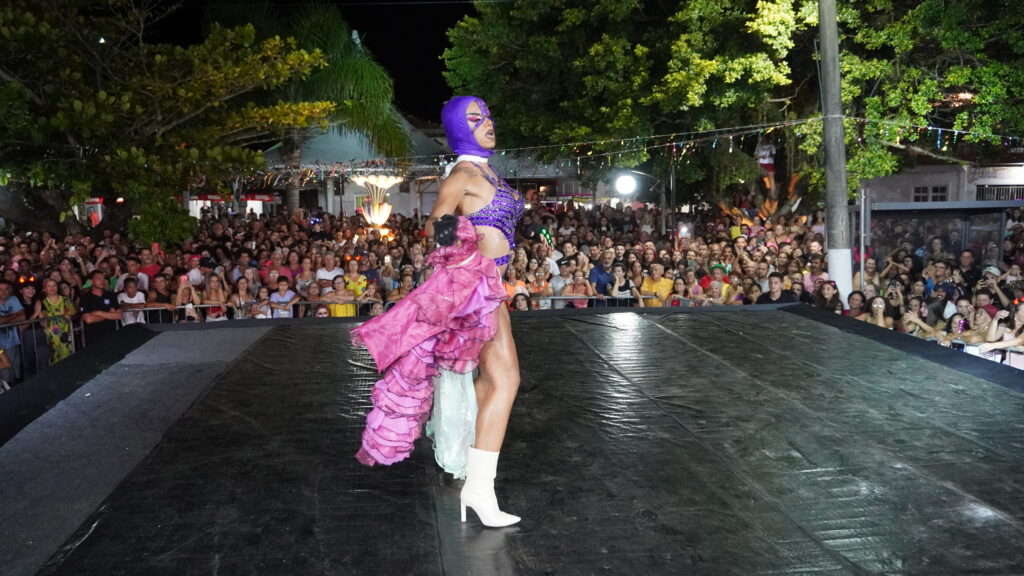 Baile das Bonecas abre o carnaval 2025 de Laguna - PML / Divulgação/Floripa.LGBT