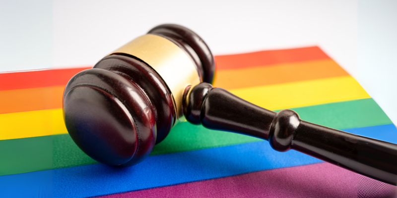 Projeto de lei que torna LGBTcídio crime hediondo é aprovado na Câmara