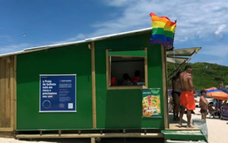 Praia da Galheta é alvo de polêmicas sobre naturismo - Foto: Reprodução/ Floripa.LGBT