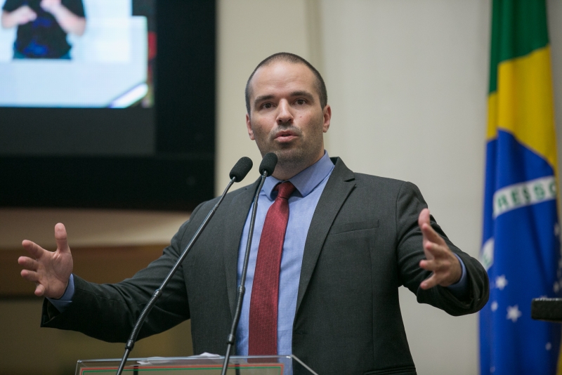 Deputado Jessé Lopes é condenado por transfobia e enfrenta ações judiciais - Foto: Reprodução/ Floripa.LGBT