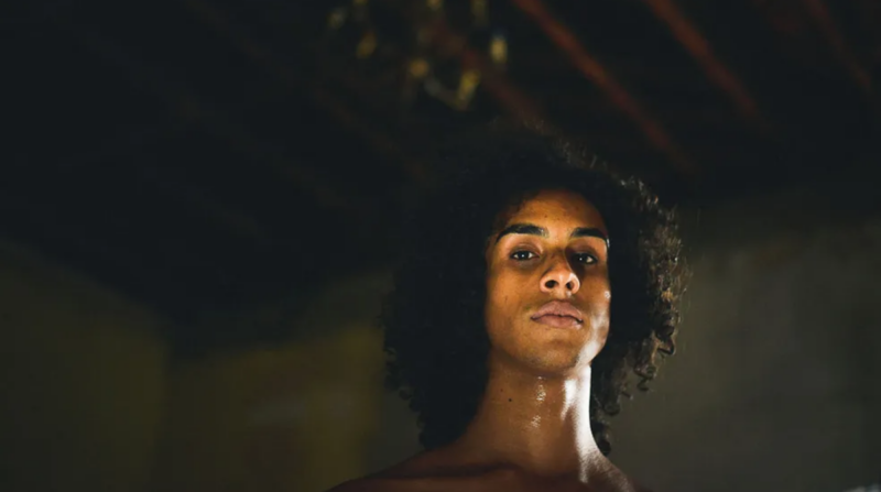 Doramas com narrativas queer crescem e cativam mais espectadores no Brasil Linn da Quebrada em cena do documentário 'Bixa travesty', dirigido por Claudia Priscilla e Kiko Goifman – Foto: G1/Divulgação/Floripa.LGBT