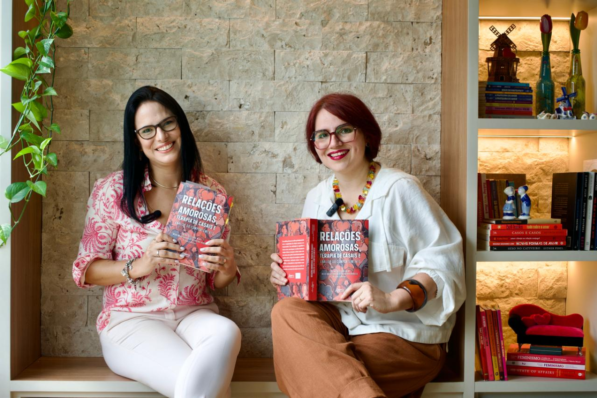 Livro que discute relacionamentos atuais é lançado em Brasília