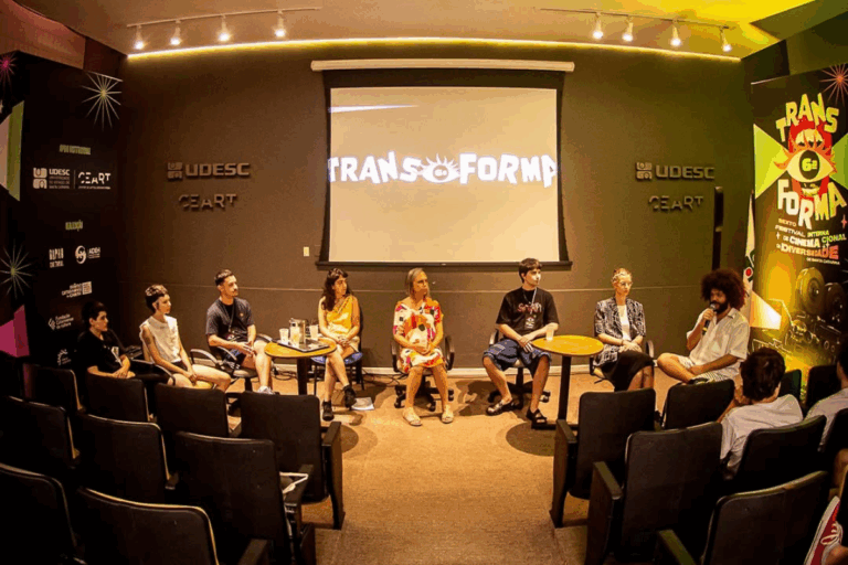 Na terceira edição, a Mostra Itinerante Transforma traz um ambiente de divulgação e compartilhamento de culturas e diversidade – Foto: Transforma/Divulgação/Floripa.LGBT