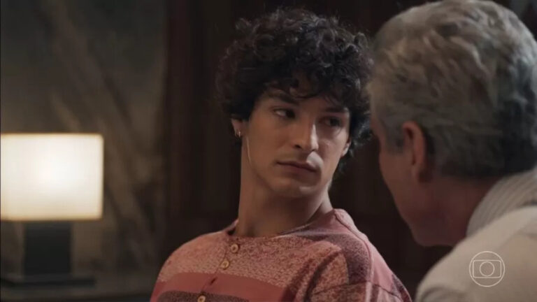 Tiago de 'Vale Tudo é gay? Cena da novela gera dúvida sobre sexualidade