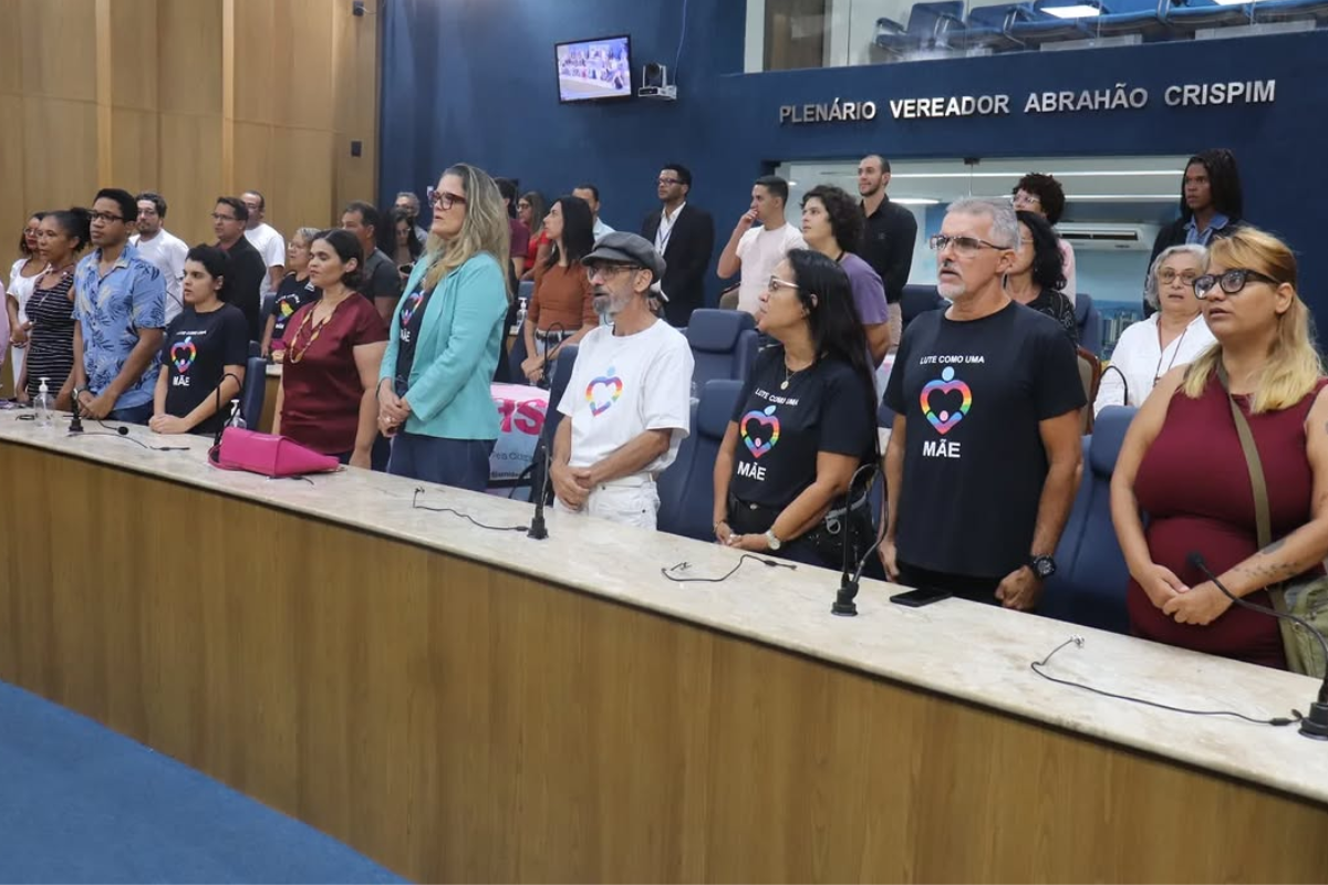 População trans é contra nova idade mínima para terapia hormonal As novas mudanças deixam futuro incerto sobre os tratamentos para mudança de gênero no Brasil – Foto: Mães Pela Diversidade/Divulgação/Floripa.LGBT