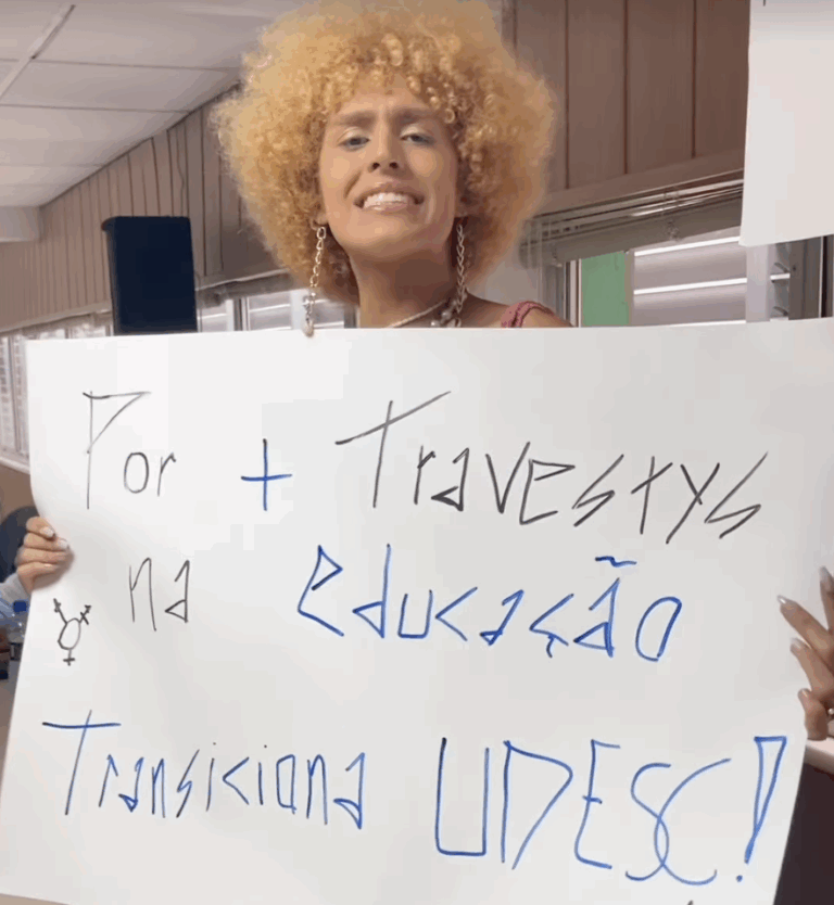 Udesc adia análise da nova política de ações afirmativas que inclui cotas trans