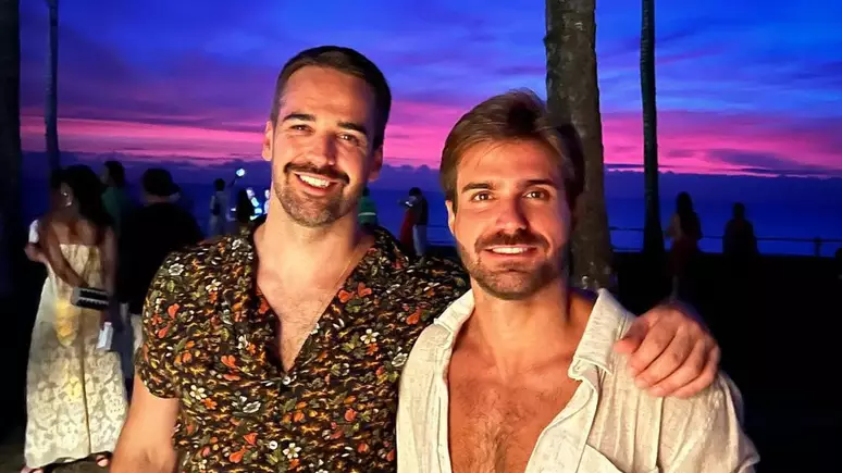 Eduardo Leite acredita que Brasil está pronto para ter presidente LGBT+ Governador Eduardo Leite e o namorado Thalis Bolzan – Foto: Reprodução/Instagram