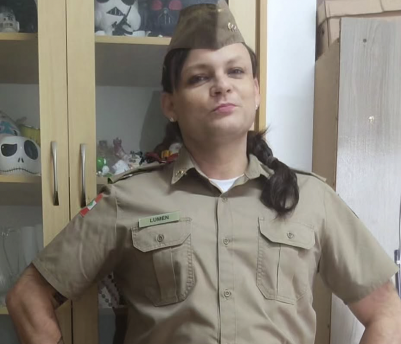 Major travesti da PM é aposentada compulsoriamente pelo governo de SC