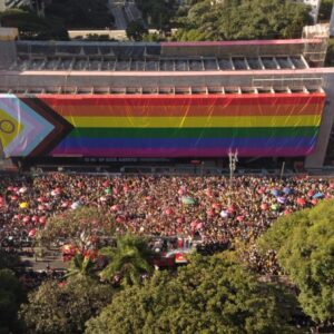 Combate à LGBTfobia no futebol pode ganhar data oficial, propõe deputada