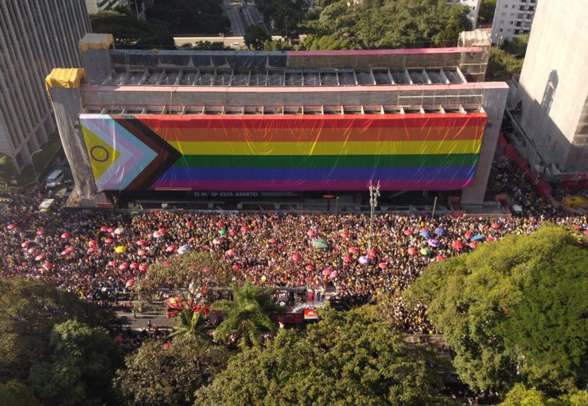 29ª Parada do Orgulho LGBT+ de São Paulo anuncia tema: "Envelhecer LGBT+" Parada do Orgulho LGBT+ de São Paulo anuncia tema: "Envelhecer LGBT+"