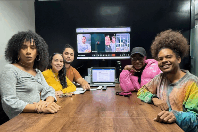 A nova mesa diretora conta com 10 membros fixos – Foto: Coletivo Elos/Divulgação/Floripa.LGBT