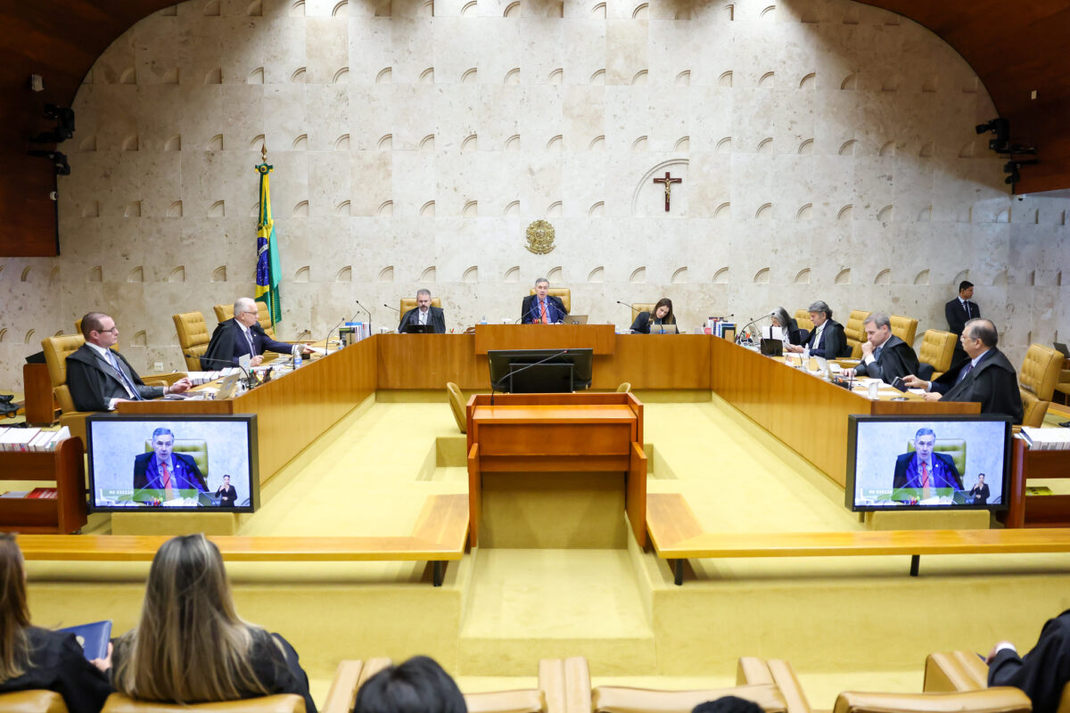 STF derruba decreto que proibia linguagem neutra em Santa Catarina STF derruba lei que proibia linguagem neutra em escolas de Santa Catarina