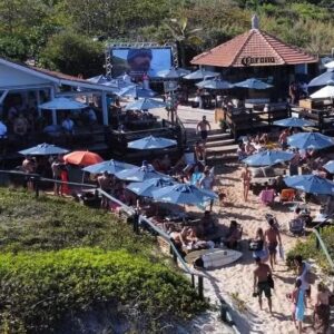 Demolição de bares na Praia Mole, foi suspensa por decisão liminar