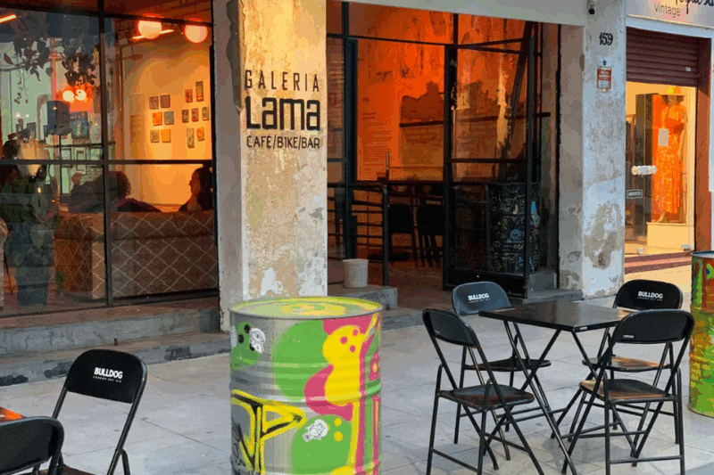 Galeria Lama no centro será espaço de apresentações ao longo do mês – Foto: Galeria Lama/Divulgação/Floripa.LGBT