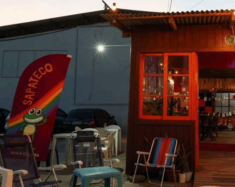 O Sapateco é um entre os bares e casas LGBT+ friendly na ilha de Florianópolis - Foto: Divulgação/Floripa.LGBT