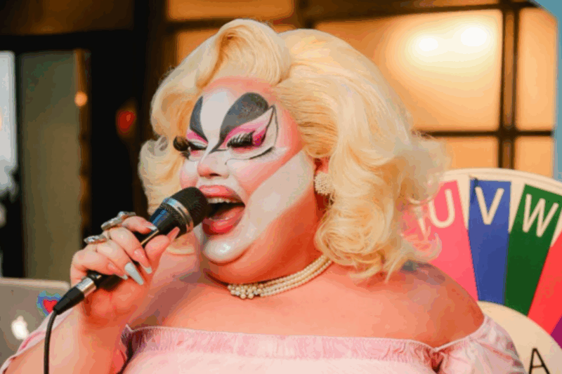 Suzaninha é nome icônico na cena drag de Santa Catarina - Foto: Divugação/Floripa.LGBT