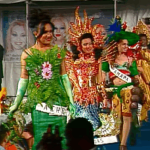 Tombado como patrimônio imaterial, o Miss Brasil Gay chega em 2025 com 43ª edição - Foto: TV Integração/Reprodução/Floripa.LGBT+