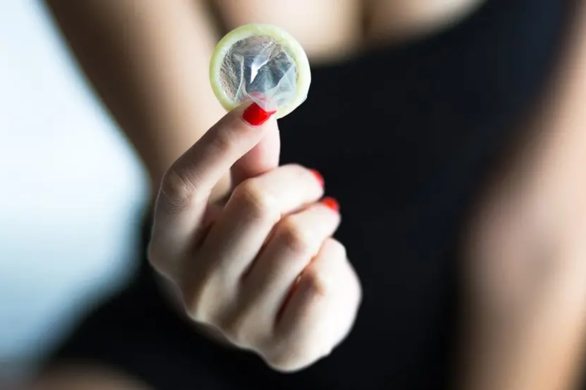 No Brasil, a prática de stealthing ainda está em discussão, mas não deixa de ser um ato de violência - Foto: Divulgação/Floripa.LGBT