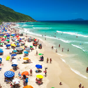 Florianópolis projeta 3 milhões de turistas durante a temporada de verão 2025-2026