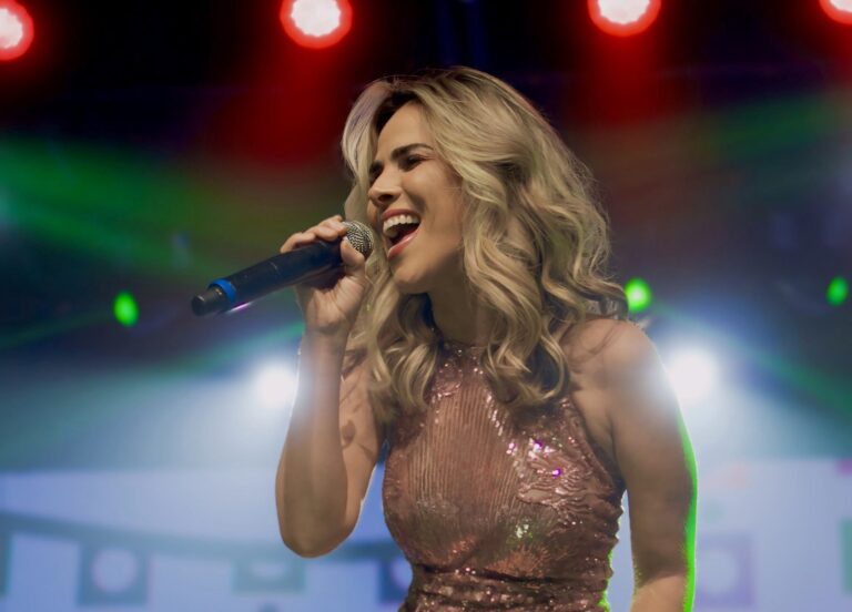 Wanessa Camargo está confirmada como atração principal da Parada LGBTI+ de Florianópolis em 2025