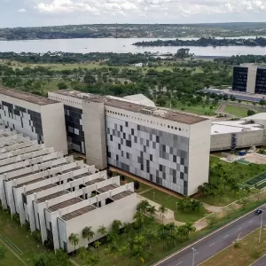 STJ proíbe Forças Armadas de afastar militares por transição de gênero