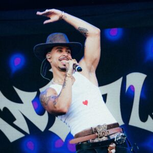 Thiago Pantaleão estará na Parada LGBTI+ de Floripa